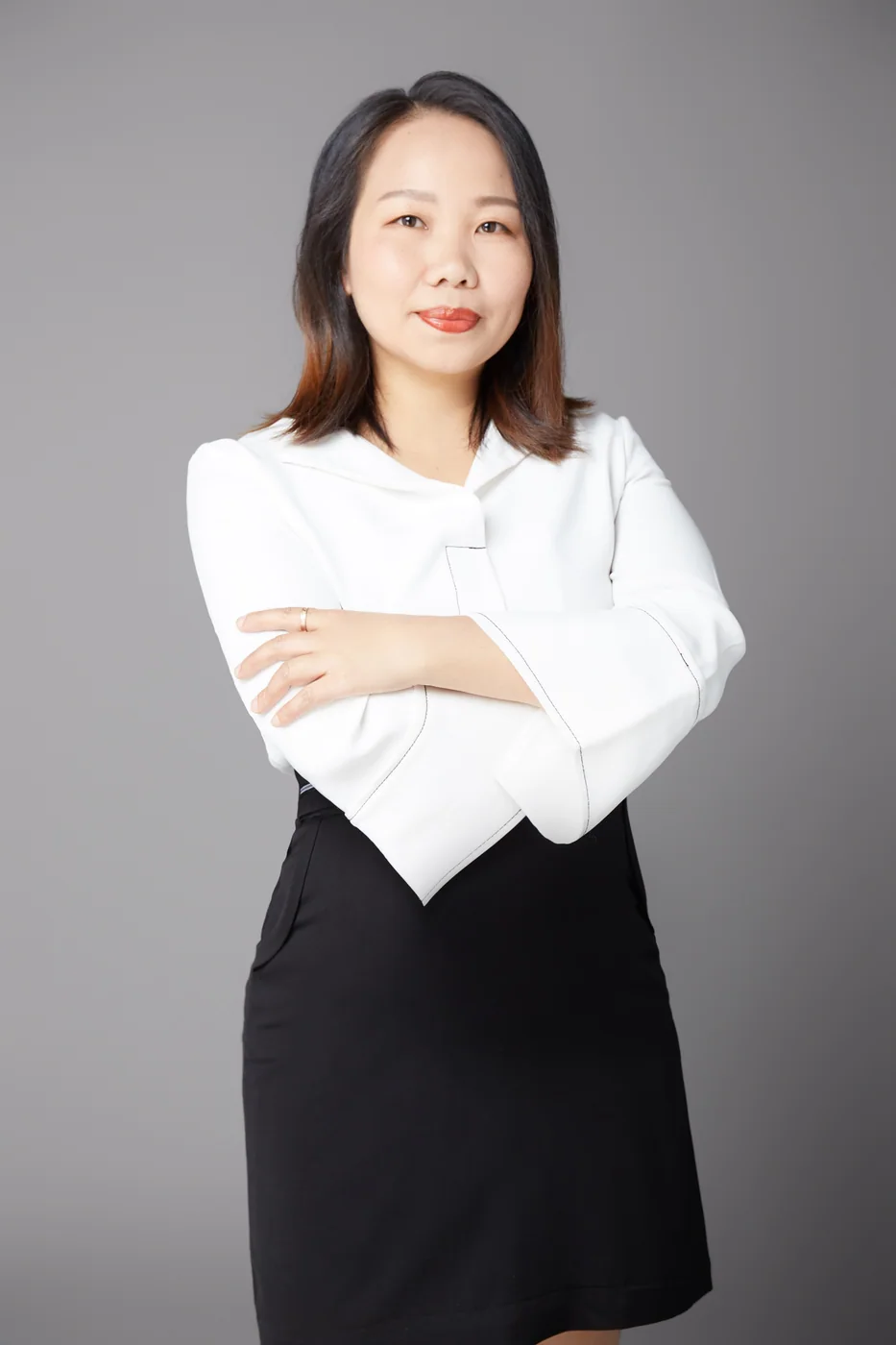 周玲